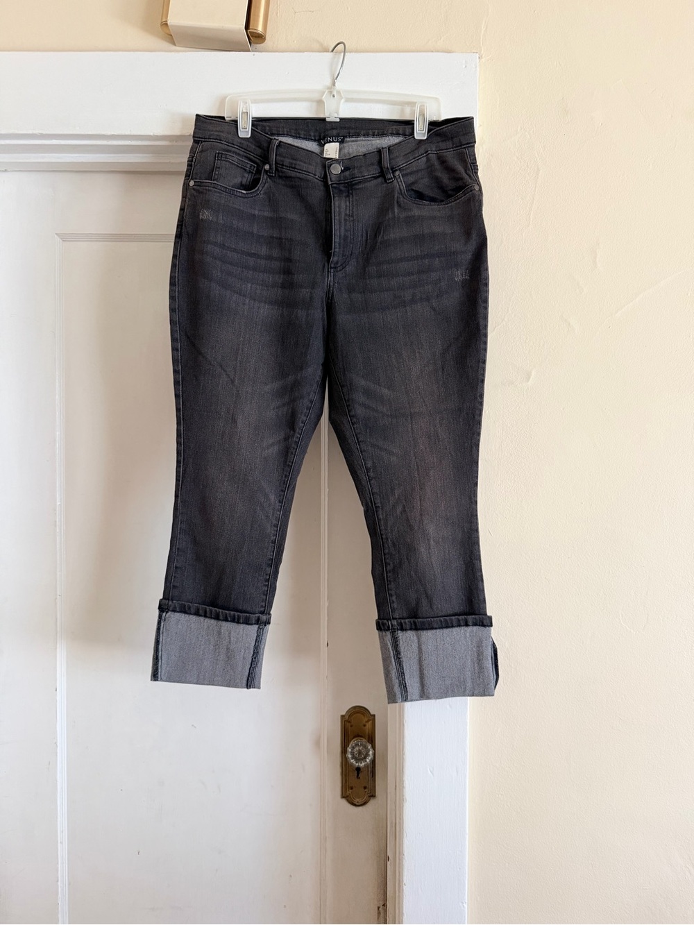 VENUS Charcoal Cropped Cuffed Jeans